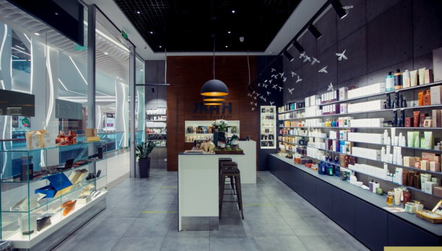 Київ, ТРЦ River Mall, 1 поверх (Дніпровська набережна, 12)